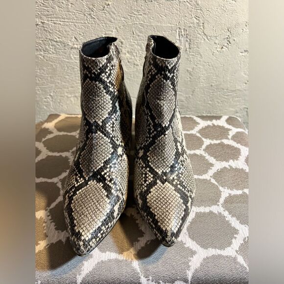 Michael by Michael Shannon Cardi skin boots, 8.5M, gorgeous condition, love them - Picture 3 of 9